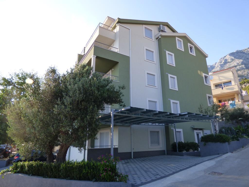 Apartments Dalmacija Tučepi Exterior foto
